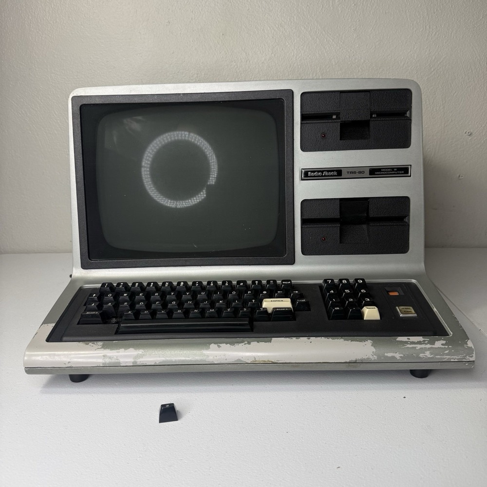 Radio Shack TRS-80 Model III Microcomputer 16K RAM Vintage Computer Parts Only